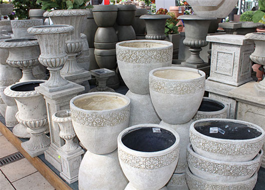 Pflanzgefaesse_Saeulen_rund_Amphoren